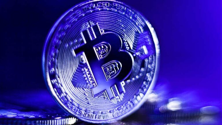 Is Bitcoin A Good Stock To Buy Now / Our "Top Stocks to Invest in" Leader Has Gained 56% in 2015 - 4 blockchain stocks to know.