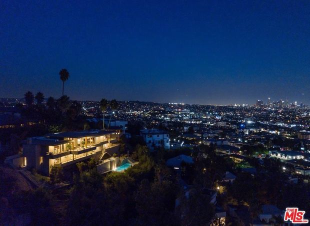 Zac Efron's home on the market